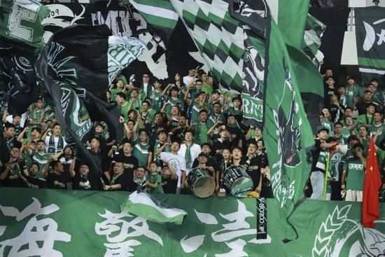 周琦12+13 孙铭徽17+6 广东力克广厦CBA第二阶段赛事继续开打，广东和广厦迎来一场重磅对决。